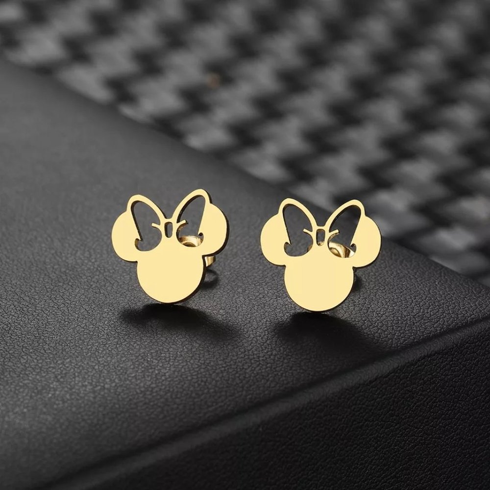Minnie mouse earrings studs